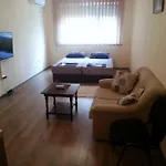 Zora شقة بورغاس