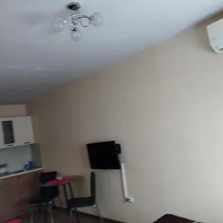 Zora Apartmán Burgas City