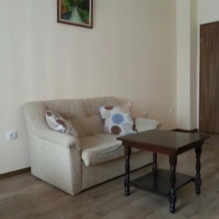 Zora Apartmán